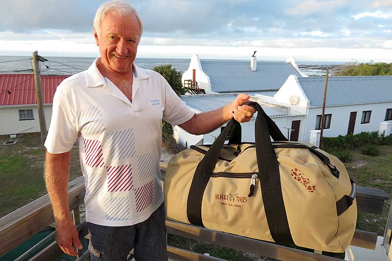 Unsere Venter Tours-Safari-Tasche getragen